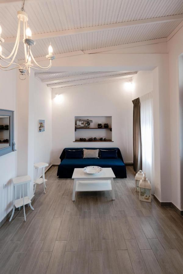 Our House 2 Luxury Suites 卡瓦拉 外观 照片