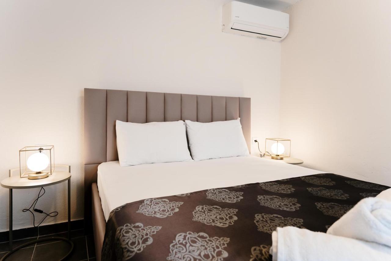 Our House 2 Luxury Suites 卡瓦拉 外观 照片